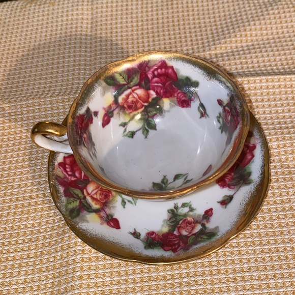 Vintage Old Gold Japan Pink Roses Gold Accents Footed teacup and saucer - Picture 2 of 5